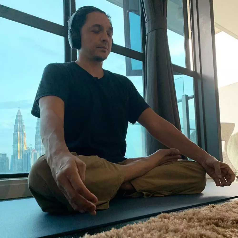 5 Aktivitas Engku Emran Instagram 