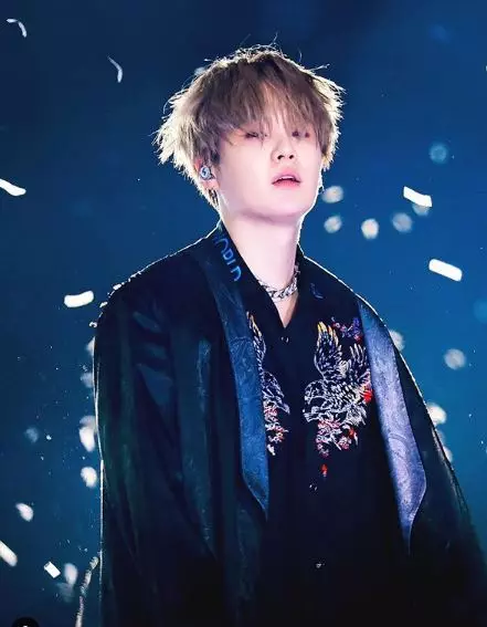 9 idol K-Pop ini sempat ditentang orangtua Instagram 9 idol K-Pop ini sempat ditentang orangtua Instagram