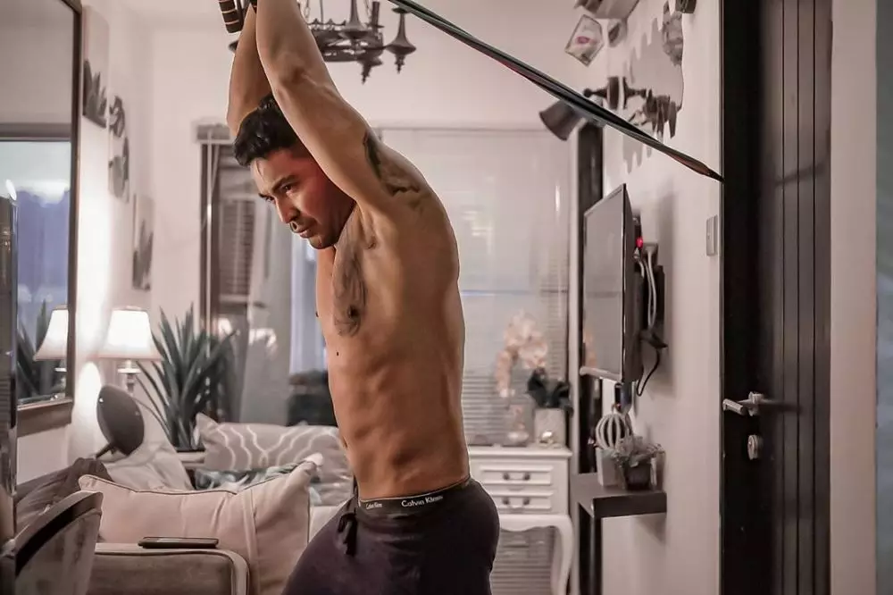 10 seleb ganteng pamer tubuh berotot Instagram 10 seleb ganteng pamer tubuh berotot Instagram