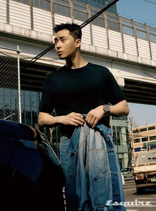 rambut baru park seo joon  Berbagai sumber  rambut baru park seo joon  Berbagai sumber
