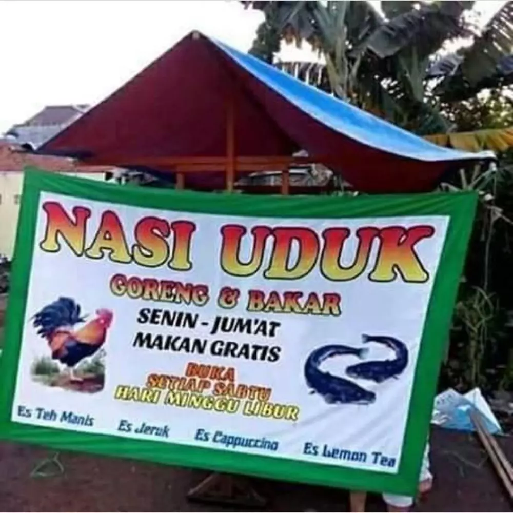 potret lucu pedagang kurang fokus © 2020 instagram.com