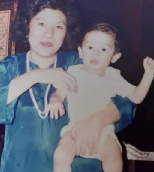 7 Potret masa kecil Miller Khan Instagram