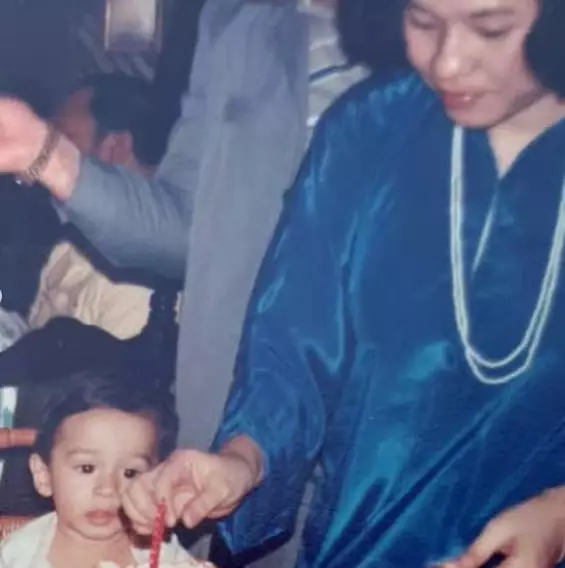 7 Potret masa kecil Miller Khan Instagram