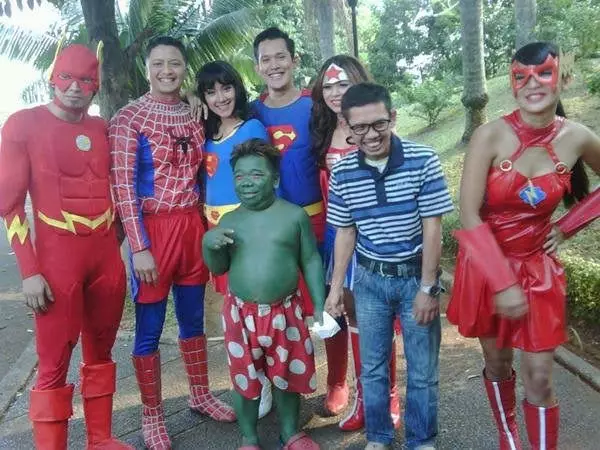 Potret kelakuan superhero gagal gagah Berbagai sumber Potret kelakuan superhero gagal gagah Berbagai sumber
