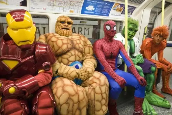 Potret kelakuan superhero gagal gagah Berbagai sumber Potret kelakuan superhero gagal gagah Berbagai sumber