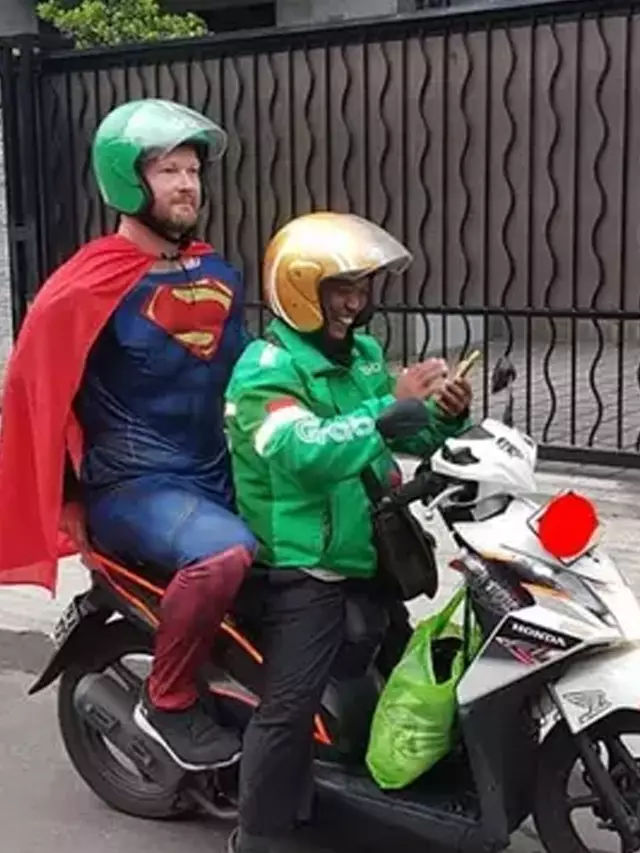 Potret kelakuan superhero gagal gagah Berbagai sumber Potret kelakuan superhero gagal gagah Berbagai sumber