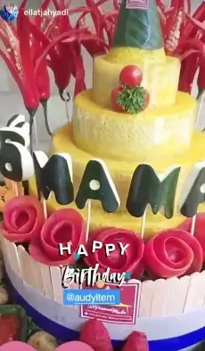 Ucapan singkat Iko Uwais saat Audy Item Berbagai sumber