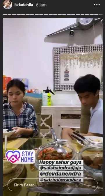 momen sahur pertama seleb © 2020 brilio.net momen sahur pertama seleb © 2020 brilio.net