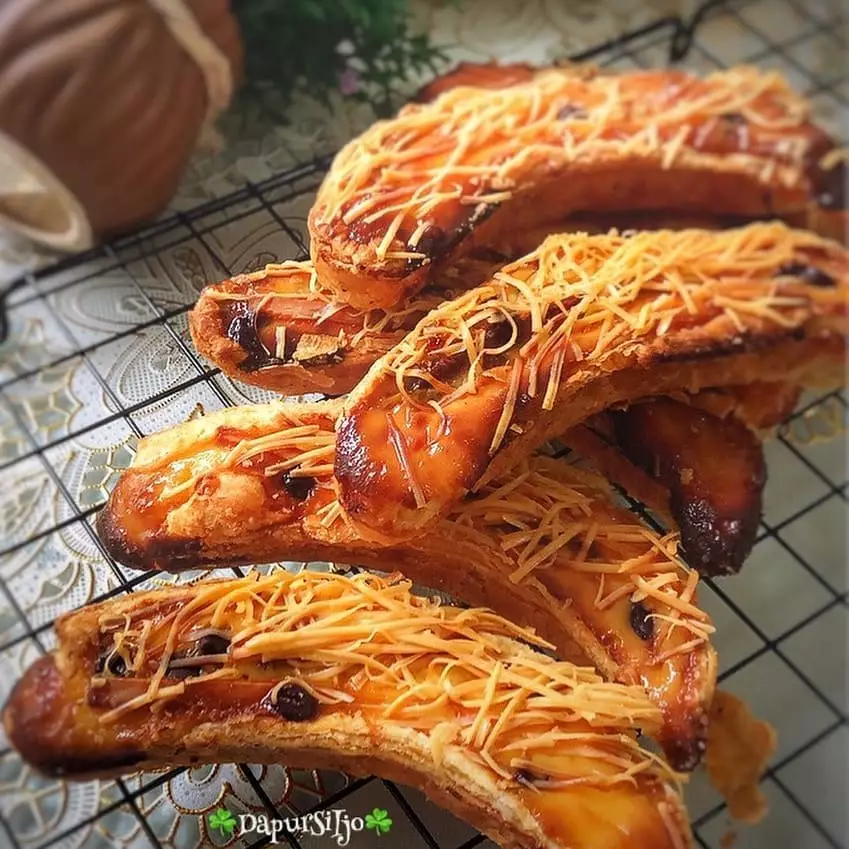 Resep takjil olahan pisang © 2020 Instagram/@setia_dini91 ; Instagram/@deviirwantari