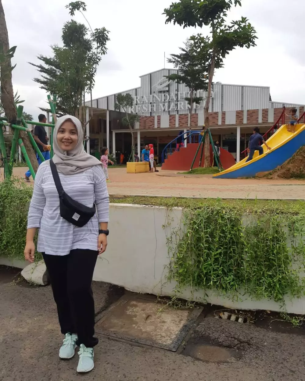 potret Mira Zayra pemeran Para Pencari Tuhan instagram potret Mira Zayra pemeran Para Pencari Tuhan instagram