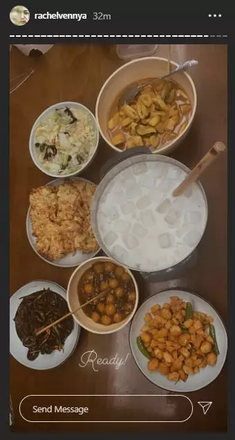 Menu buka puasa pertama 6 seleb Instagram