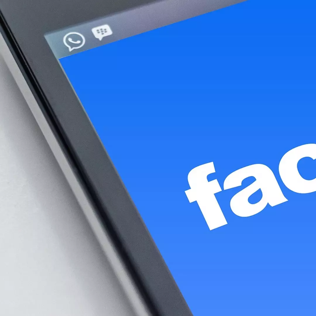 Facebook luncurkan aplikasi pesaing Zoom