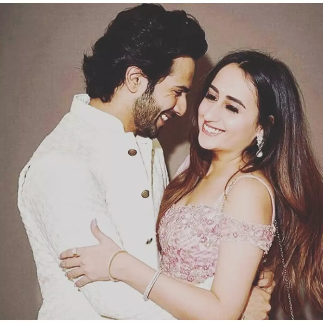 10 Foto mesra Varun Dhawan &amp; Natasha Dalal, dikabarkan tunangan