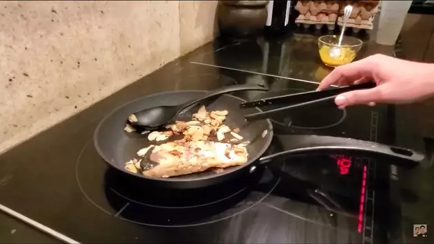 potret dapur Paula Verhoeven © 2020 youtube.com potret dapur Paula Verhoeven © 2020 youtube.com
