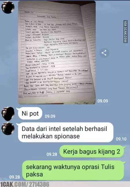 cara nyeleneh mengerjakan tugas © 2020 instagram.com cara nyeleneh mengerjakan tugas © 2020 instagram.com