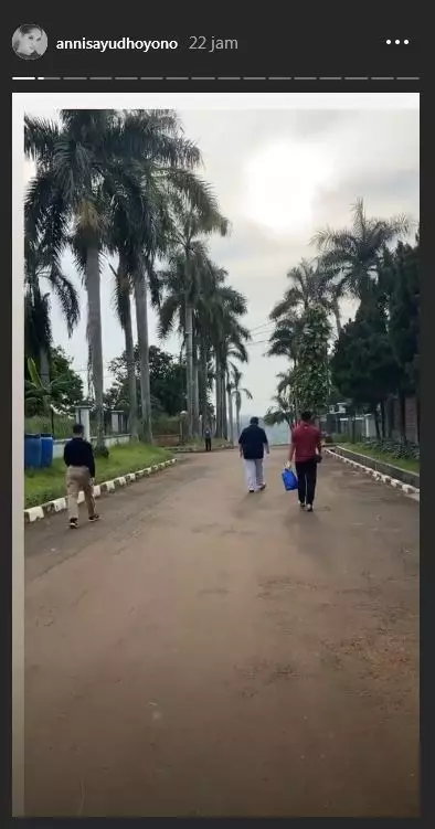 Ngabuburit seleb di rumah  Instagram