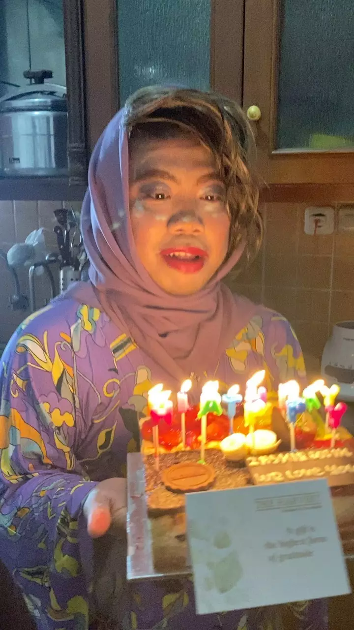 ultah zaskia gotik 30 © 2020 brilio.net ultah zaskia gotik 30 © 2020 brilio.net