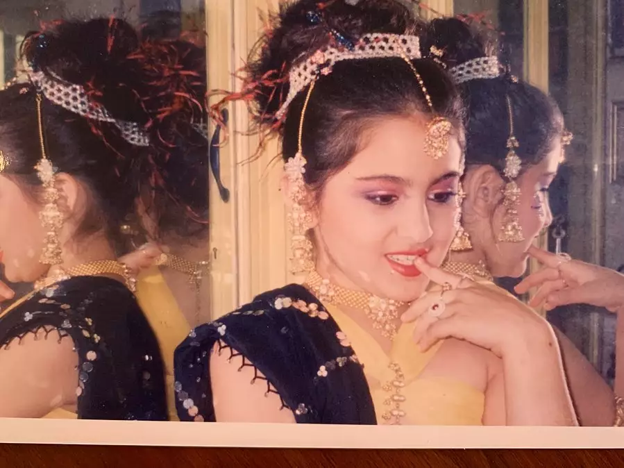 Potret gemas masa kecil Sara Ali Khan © 2020 Instagram/@saraalikhan95 Potret gemas masa kecil Sara Ali Khan © 2020 Instagram/@saraalikhan95