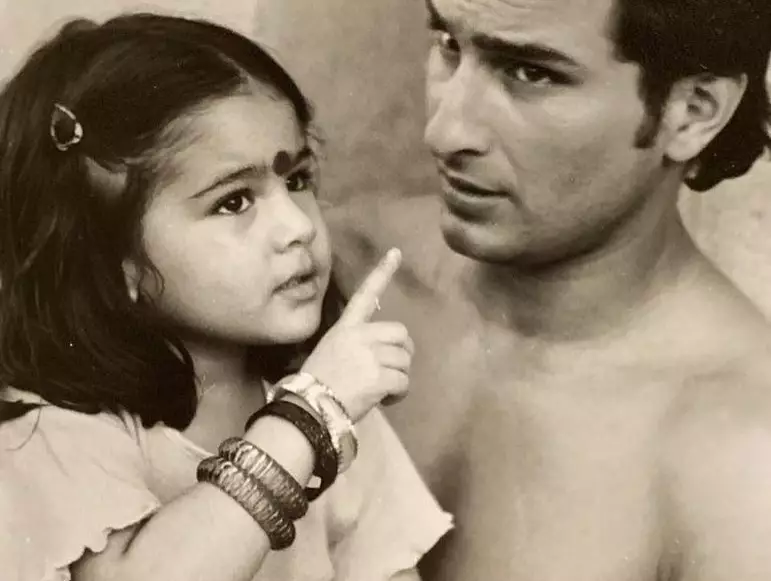 Potret gemas masa kecil Sara Ali Khan © 2020 Instagram/@saraalikhan95 Potret gemas masa kecil Sara Ali Khan © 2020 Instagram/@saraalikhan95