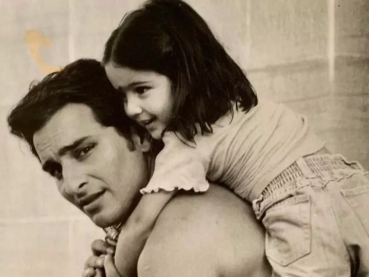 Potret gemas masa kecil Sara Ali Khan © 2020 Instagram/@saraalikhan95 Potret gemas masa kecil Sara Ali Khan © 2020 Instagram/@saraalikhan95