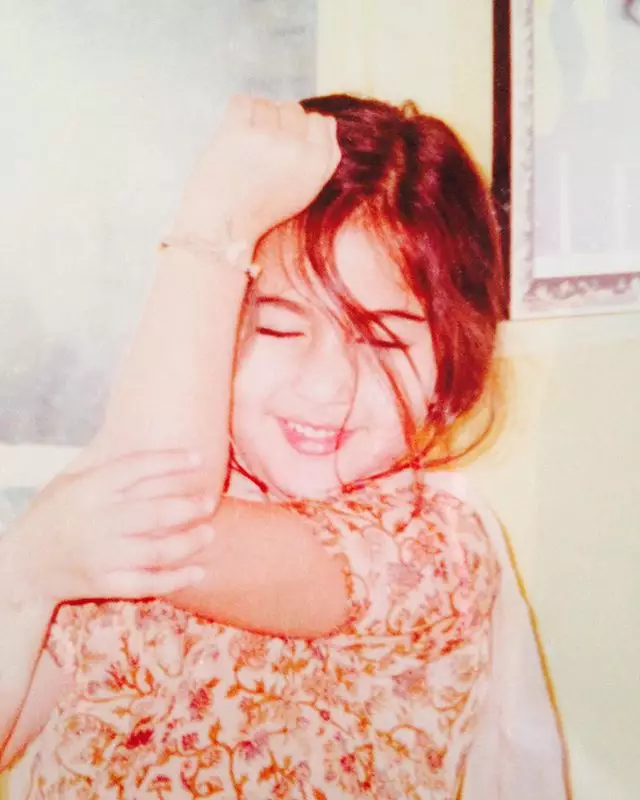Potret gemas masa kecil Sara Ali Khan © 2020 Instagram/@saraalikhan95 Potret gemas masa kecil Sara Ali Khan © 2020 Instagram/@saraalikhan95