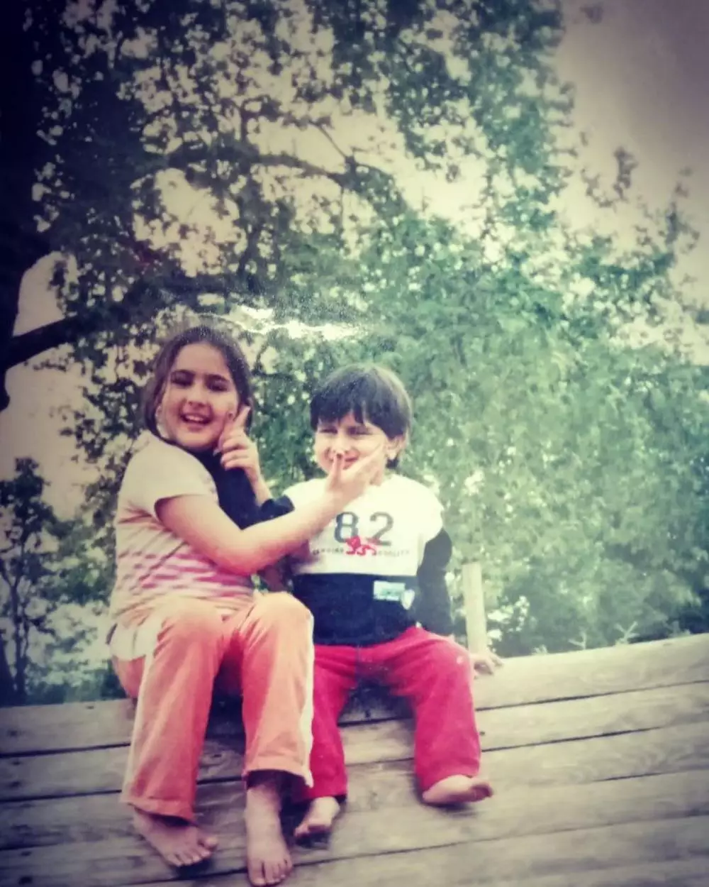 Potret gemas masa kecil Sara Ali Khan © 2020 Instagram/@saraalikhan95 Potret gemas masa kecil Sara Ali Khan © 2020 Instagram/@saraalikhan95