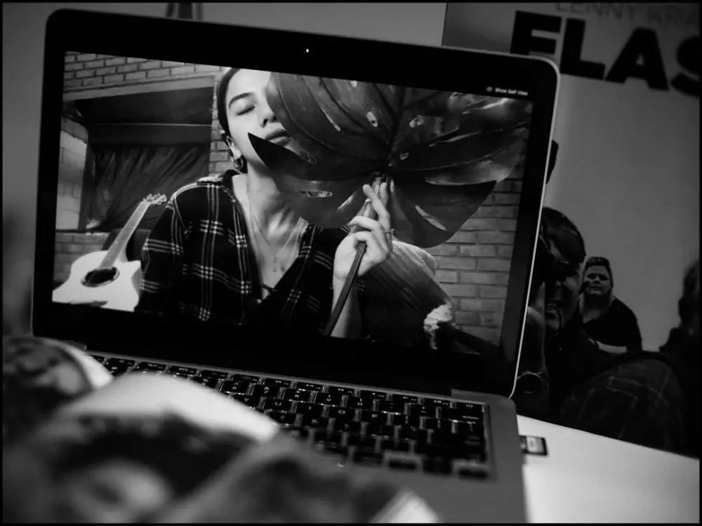 Hasil virtual photoshoot oleh Gading Marten © 2020 brilio.net