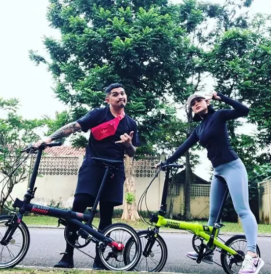 seleb isi waktu jelang berbuka dengan olahraga instagram