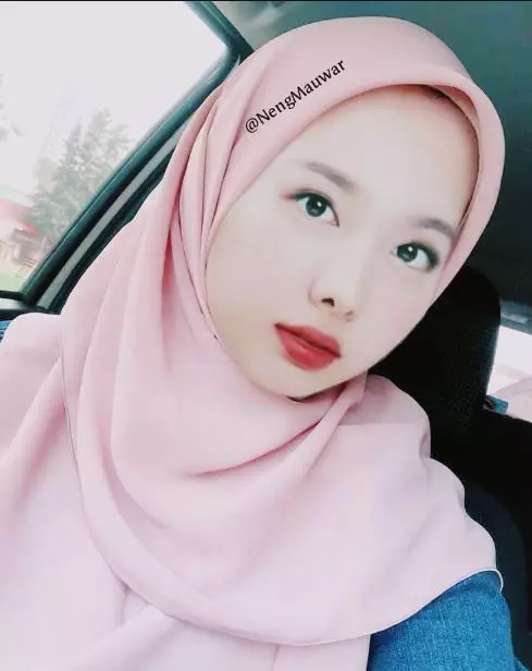 Twice pakai hijab Twitter