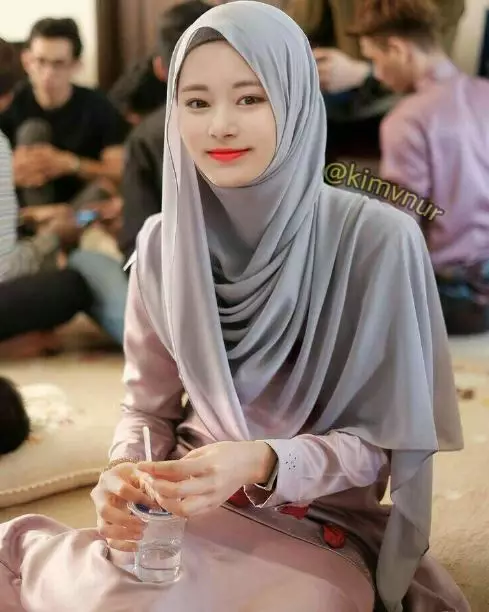 Twice pakai hijab Twitter