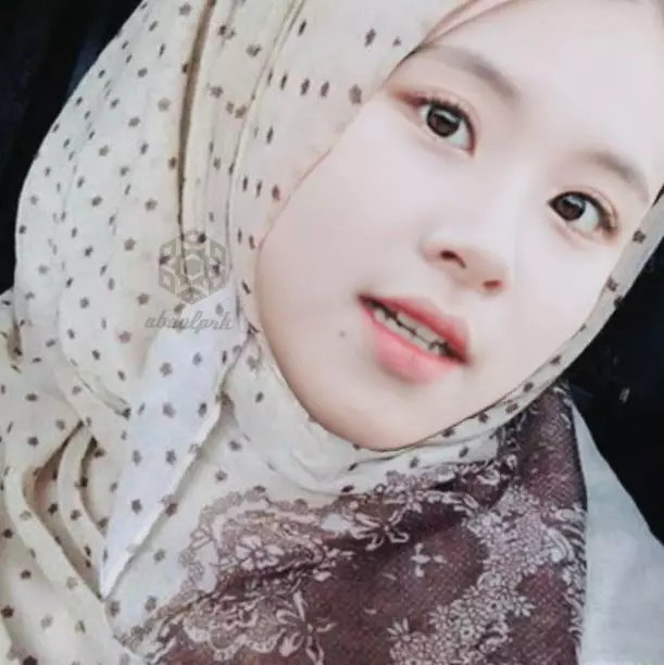 Twice pakai hijab Twitter