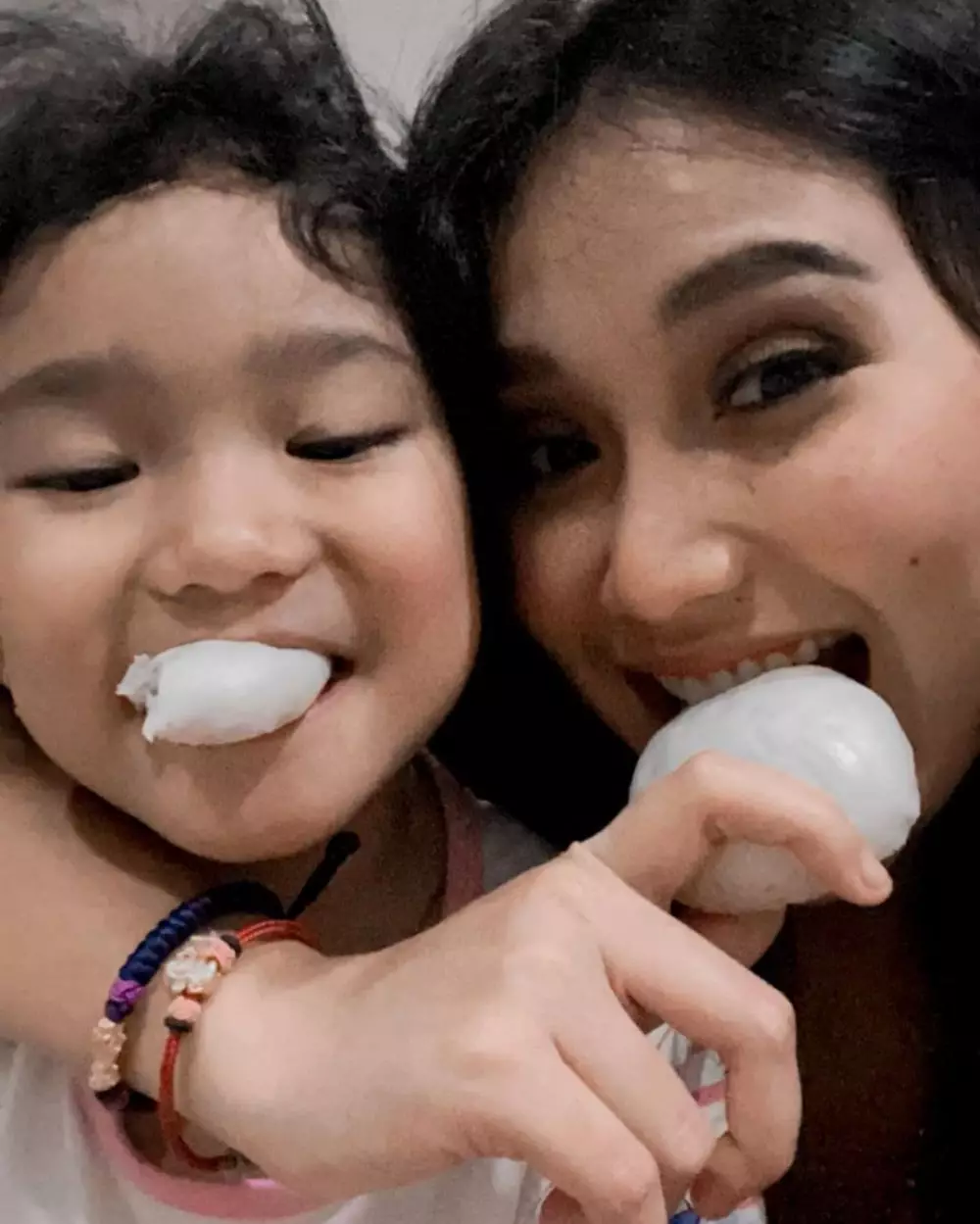 takjil buka puasa seleb © 2020 brilio.net takjil buka puasa seleb © 2020 brilio.net