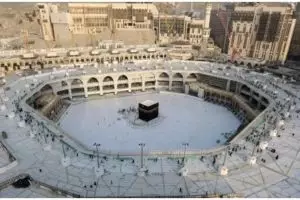 Masjidil Haram dan Masjid Nabawi segera dibuka kembali