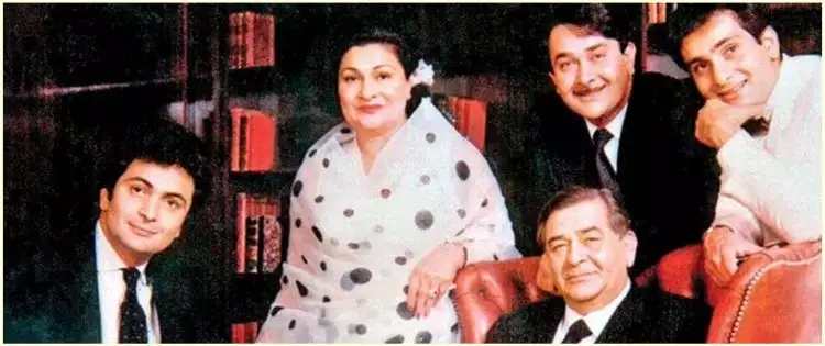 4 Anggota keluarga Rishi Kapoor ini juga seleb papan atas India