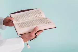 Bacaan doa tahlil beserta susunannya, lengkap dengan arti