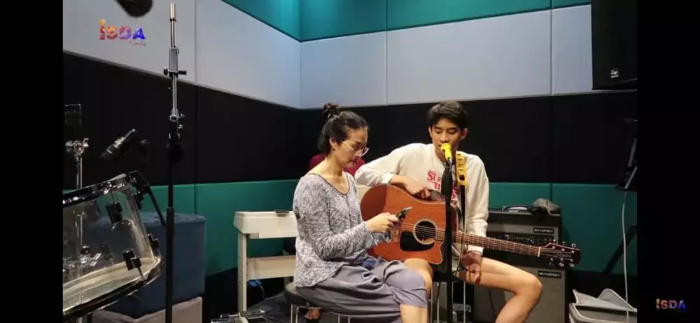 rumah Iis Dahlia 250 instagram rumah Iis Dahlia 250 instagram