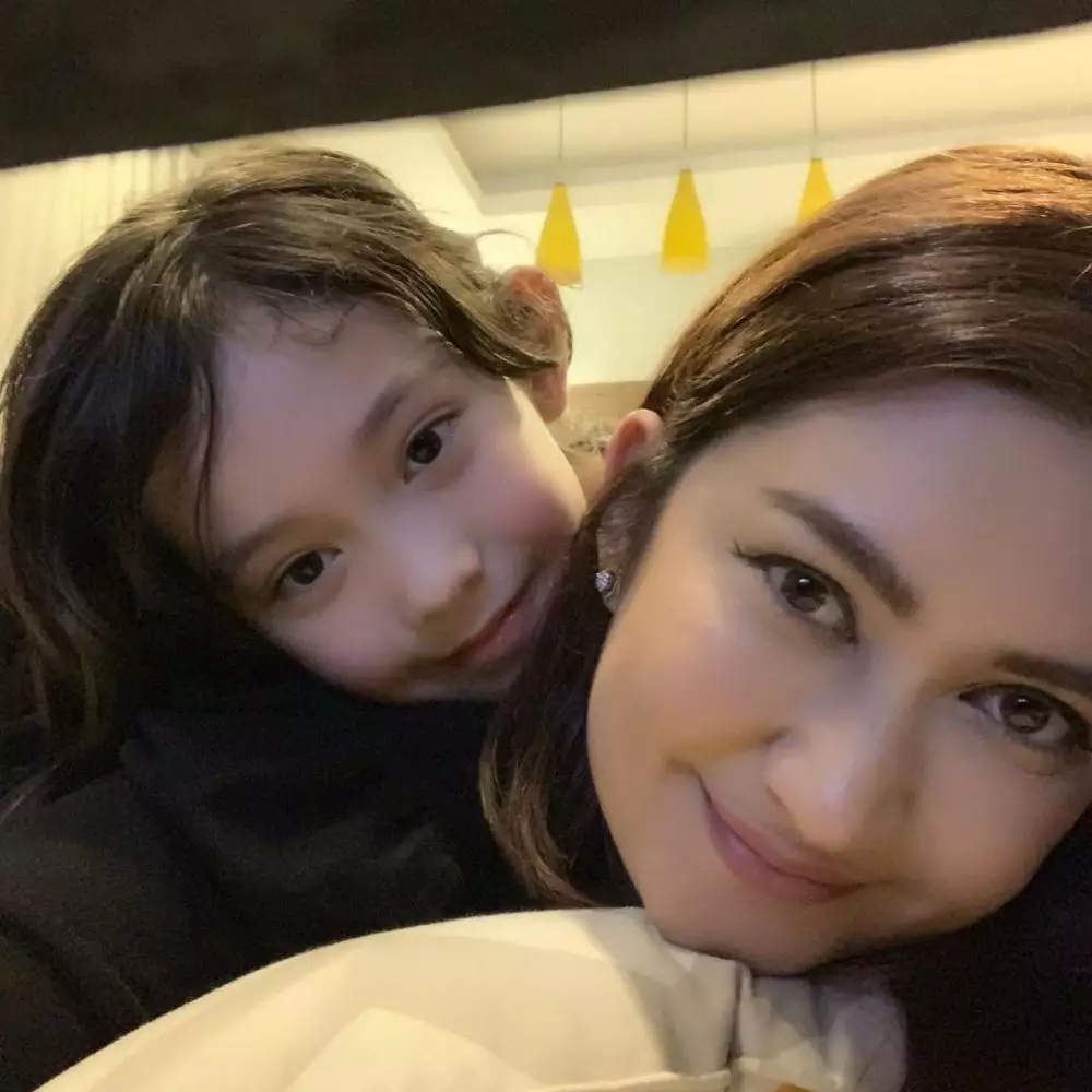 Potret Mikhaela putri tunggal Nafa Urbach © 2020 instagram.com