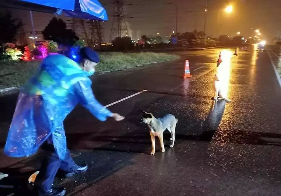 polisi berbagi sahur berbagai sumber polisi berbagi sahur berbagai sumber
