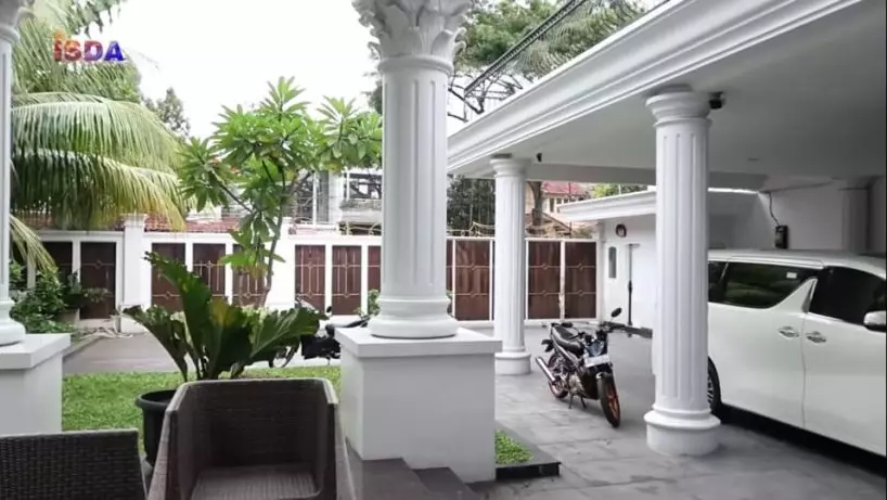 pengakuan iis dahlia cicilan © 2020 brilio.net