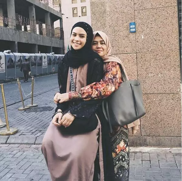 7 momen manis Maudy Ayunda dan ibunya Instagram