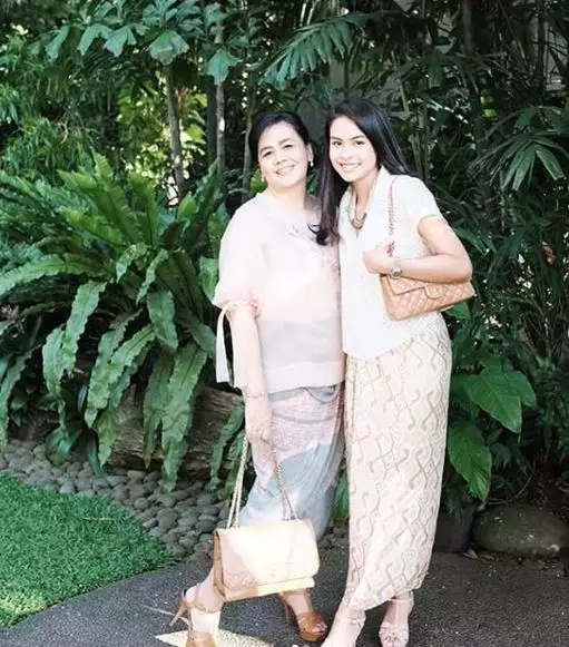 7 momen manis Maudy Ayunda dan ibunya Instagram