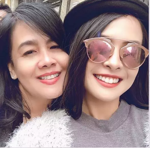7 momen manis Maudy Ayunda dan ibunya Instagram