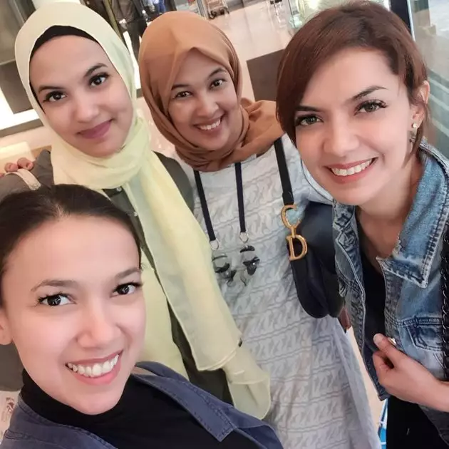 10 Potret Najwa Shihab dan 3 saudarinya, sama-sama cantik & pintar © 2020 instagram.com 10 Potret Najwa Shihab dan 3 saudarinya, sama-sama cantik & pintar © 2020 instagram.com