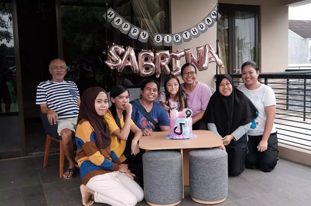 ultah anak Donna Agnesia di rumah saja Instagram