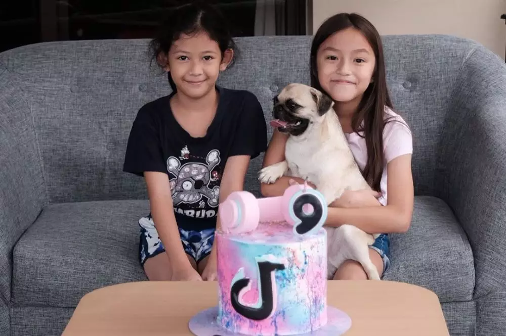 ultah anak Donna Agnesia di rumah saja Instagram