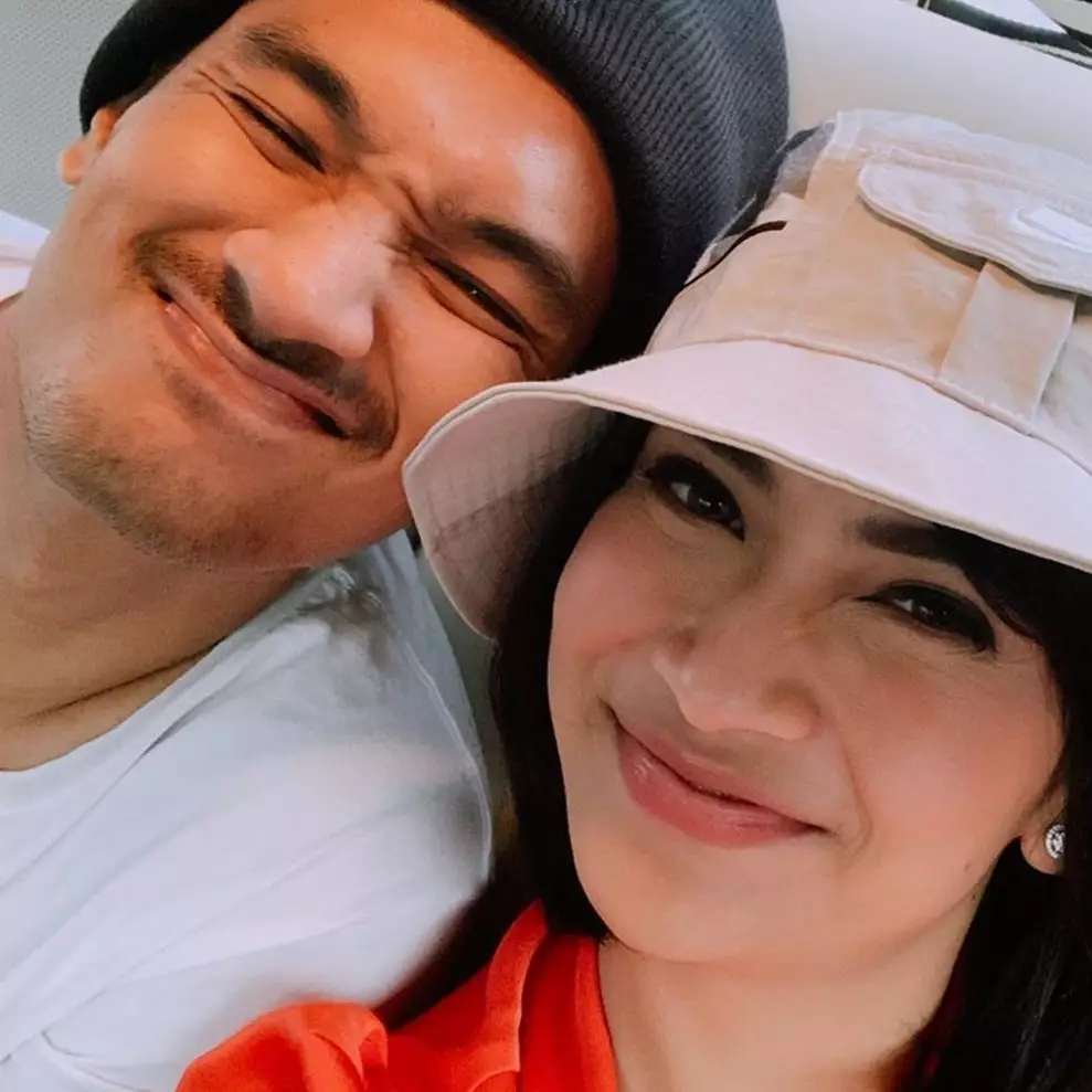 Vanessa Angel posting hasil USG anaknya, potretnya jadi sorotan