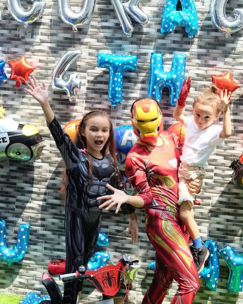 momen perayaan ulang tahun anak Melaney instagram momen perayaan ulang tahun anak Melaney instagram