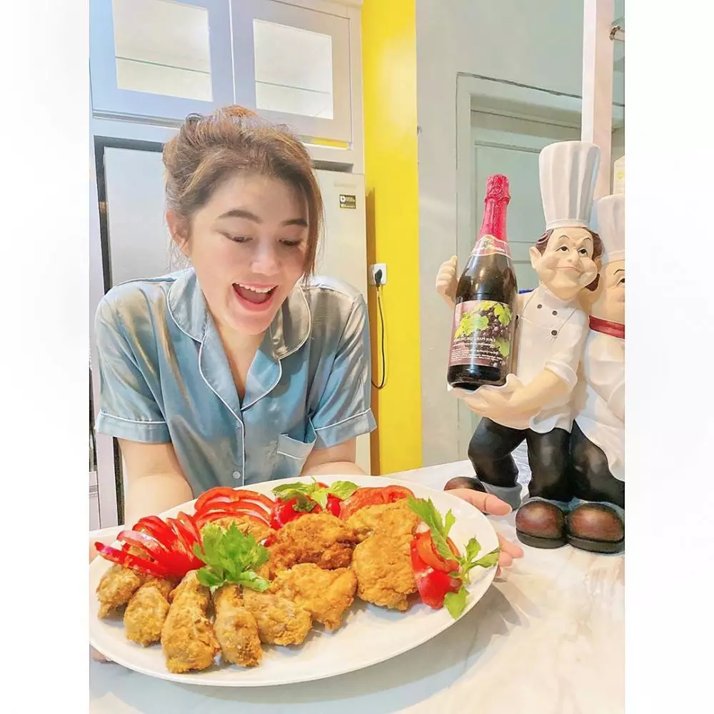 Via Vallen baju tidur instagram Via Vallen baju tidur instagram