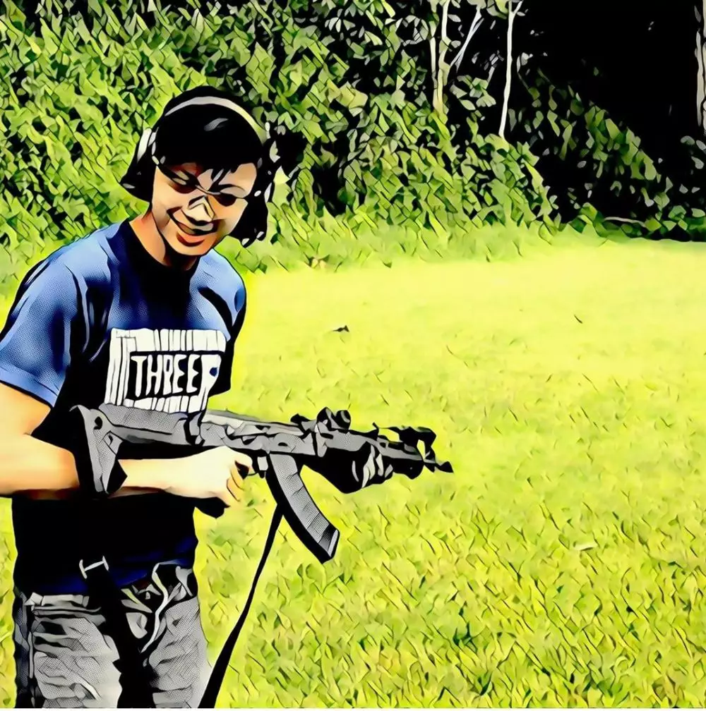 Potret Adiro anak Dipo Latief Berbagai sumber