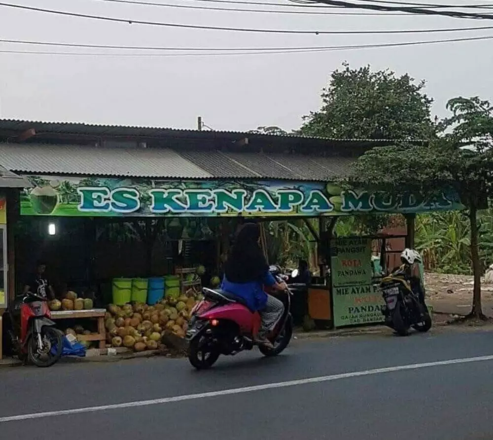 potret nyeleneh suka-suka pedagang © 2020 instagram.com potret nyeleneh suka-suka pedagang © 2020 instagram.com